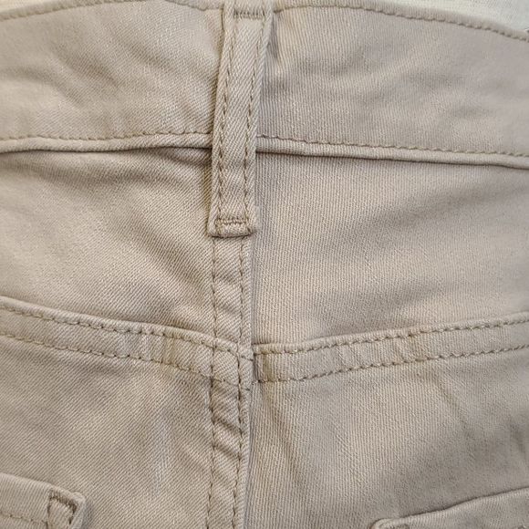 PLUS SIZE CODE BLUE CLASSIC CAPRI PANTS - Picture 8 of 13